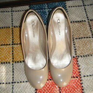 CL by Laundry Beige Wedge Shoes Heels 11W
